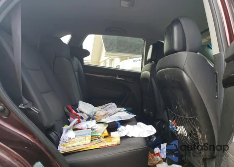 2013 Kia Sorento Lx из США, поврежденный, VIN 5XYKT3A65DG343178